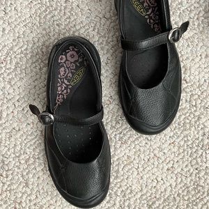 Keen Mary Jane Flats